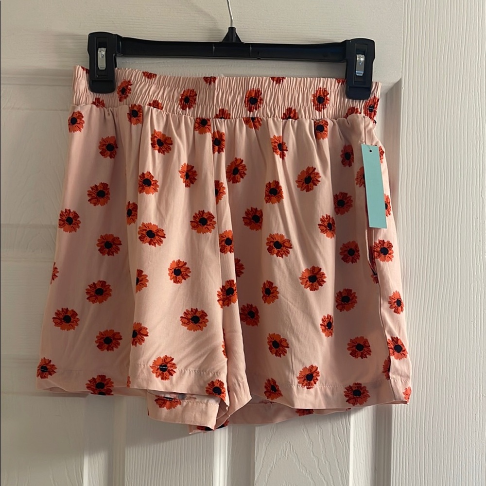 NWT Abound Shorts 100% Rayon Floral High Rise Shorts With Pockets Elastic Waist